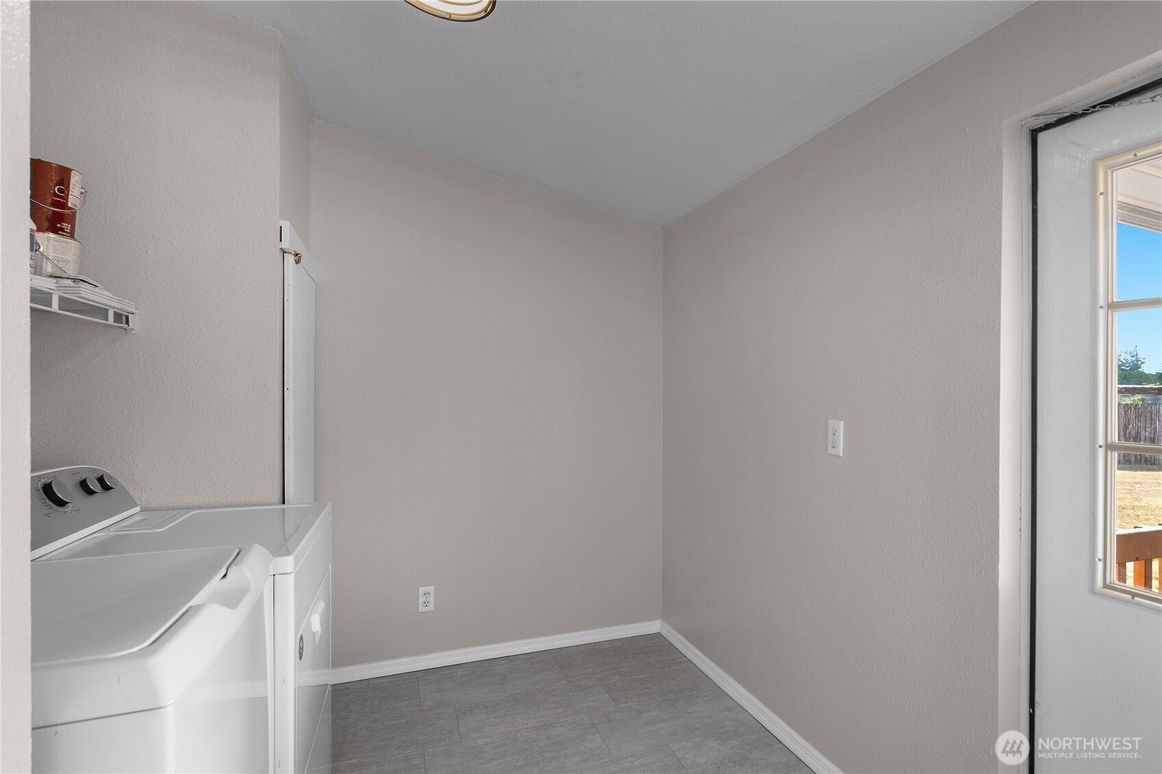 18032 Meyer Lane Property Photo 26