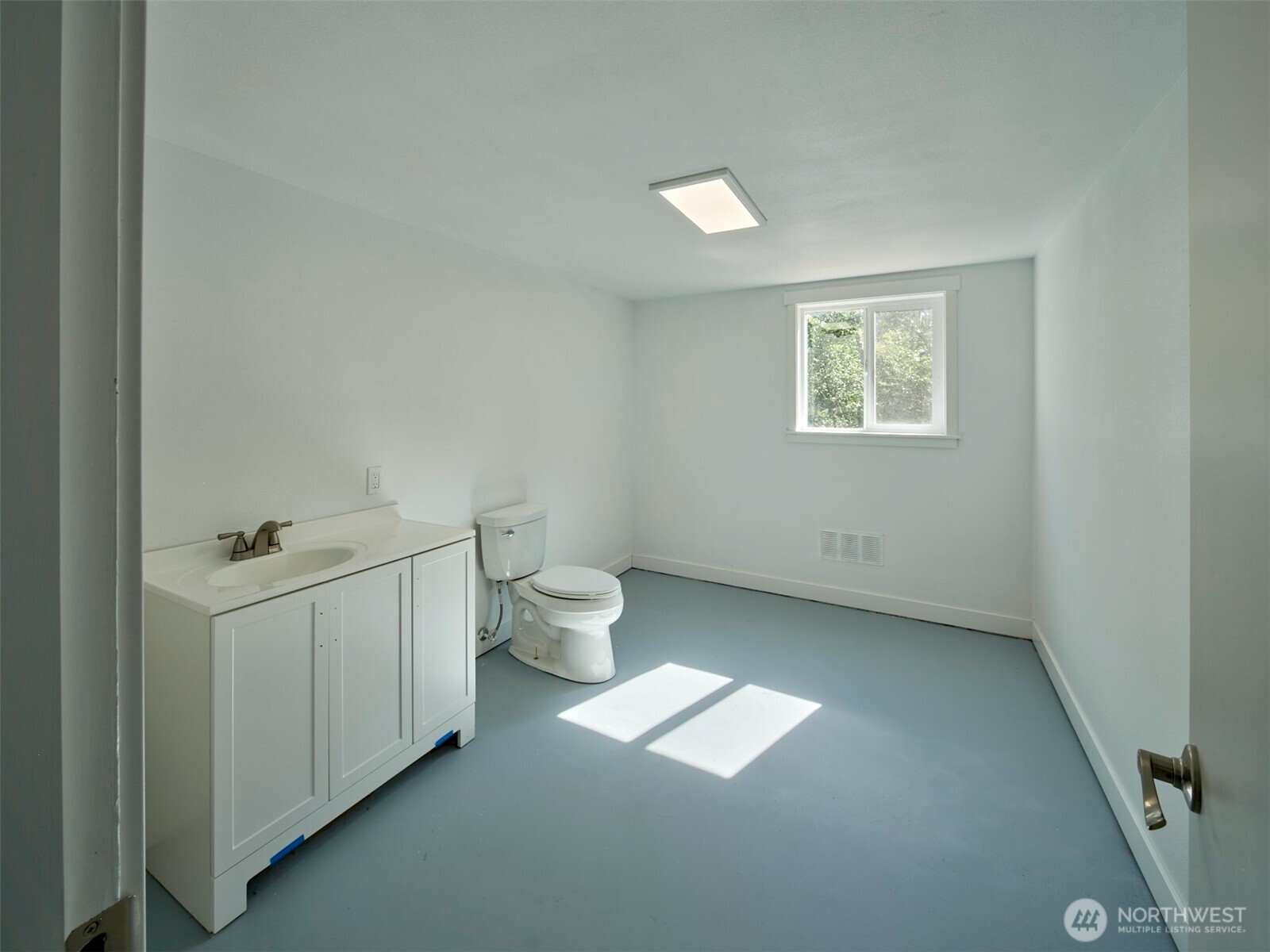 209 Sunset Drive Property Photo 15