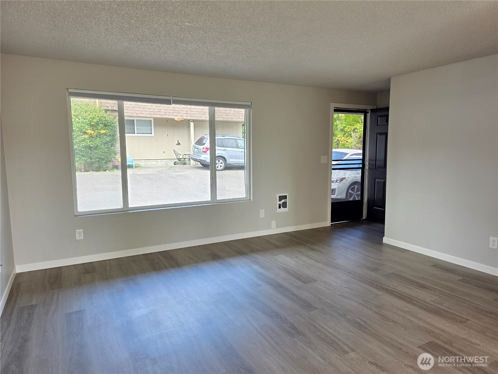 601 Avenue A 13 Property Photo 7