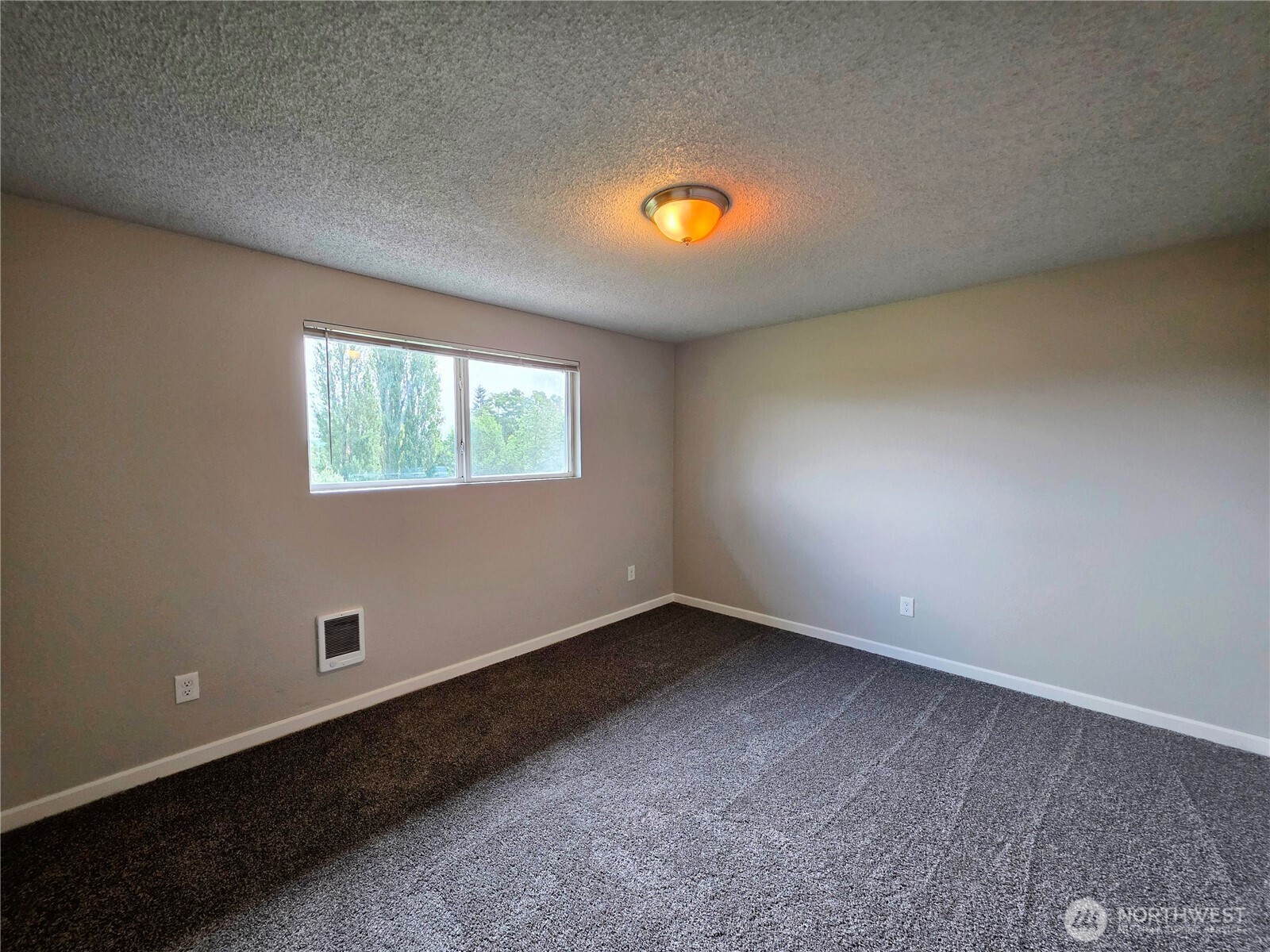 601 Avenue A 13 Property Photo 18
