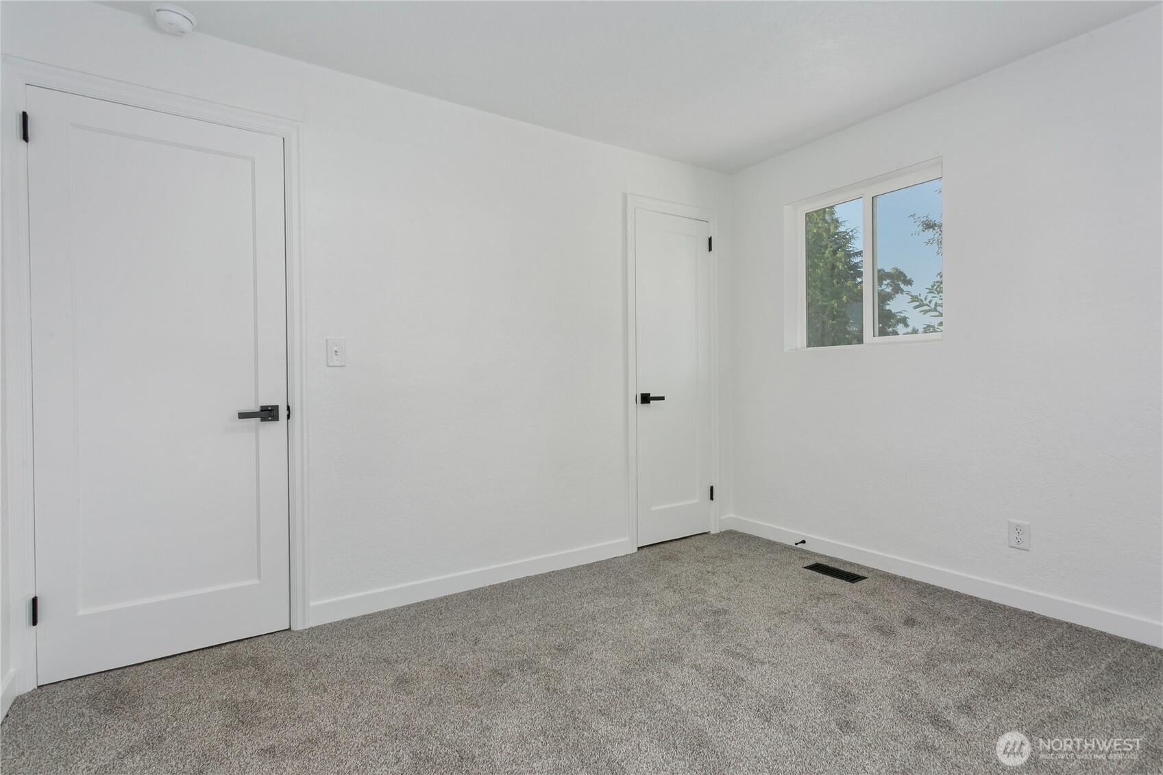 3211 Herren Avenue Property Photo 23