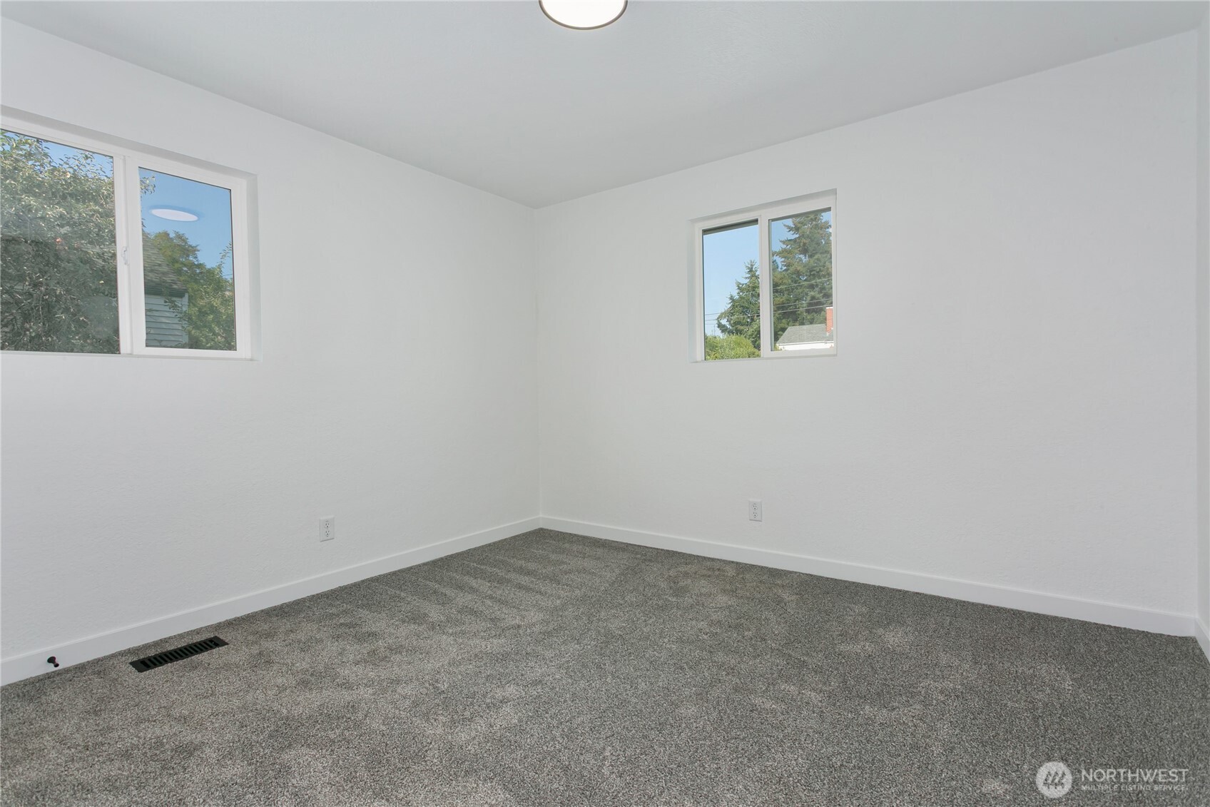 3211 Herren Avenue Property Photo 24