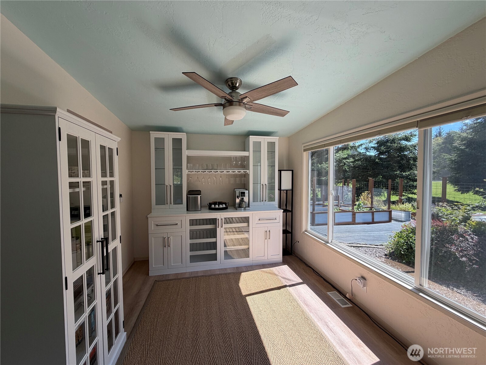 222 G L Shake Road Property Photo 9