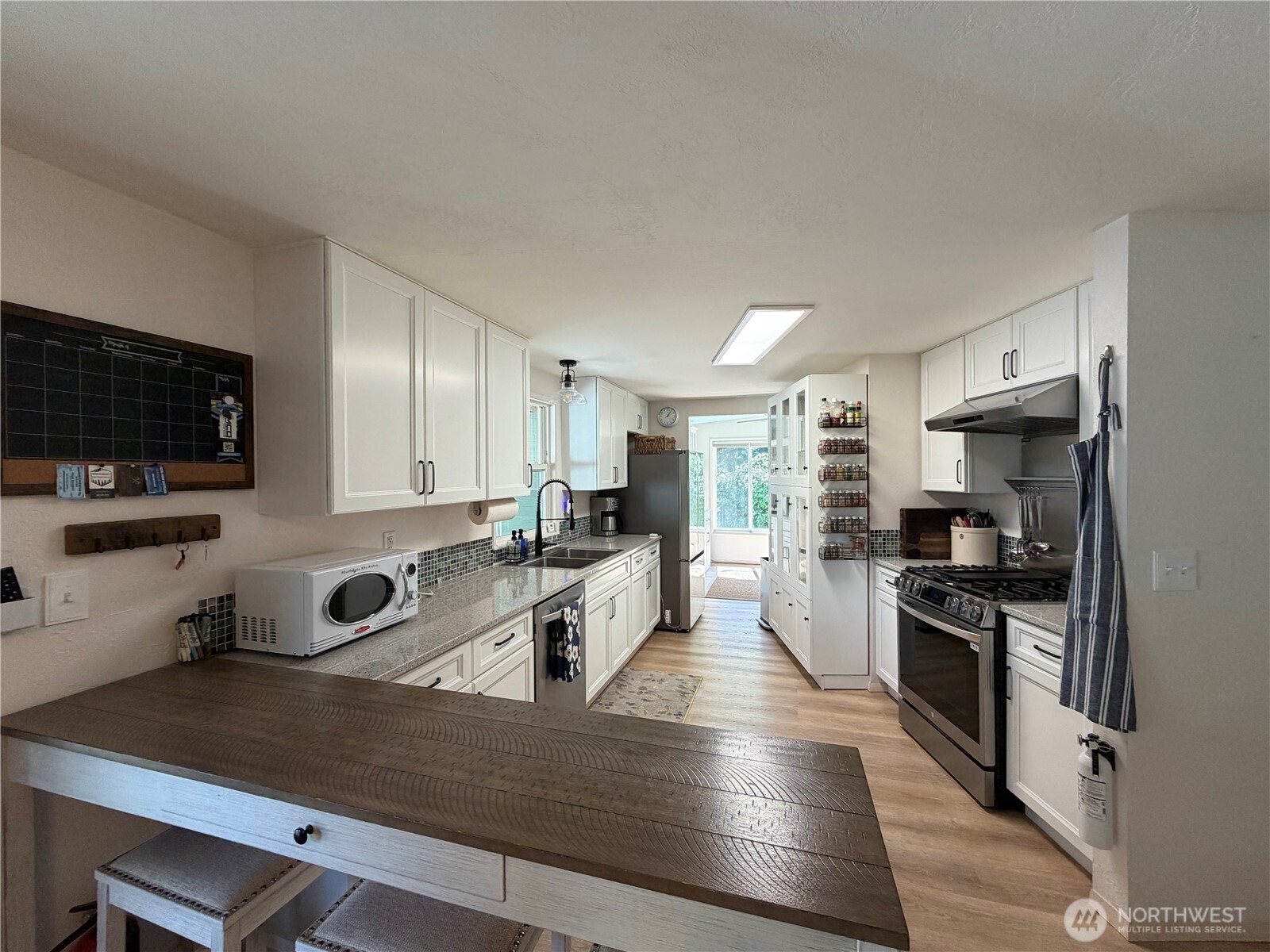 222 G L Shake Road Property Photo 12
