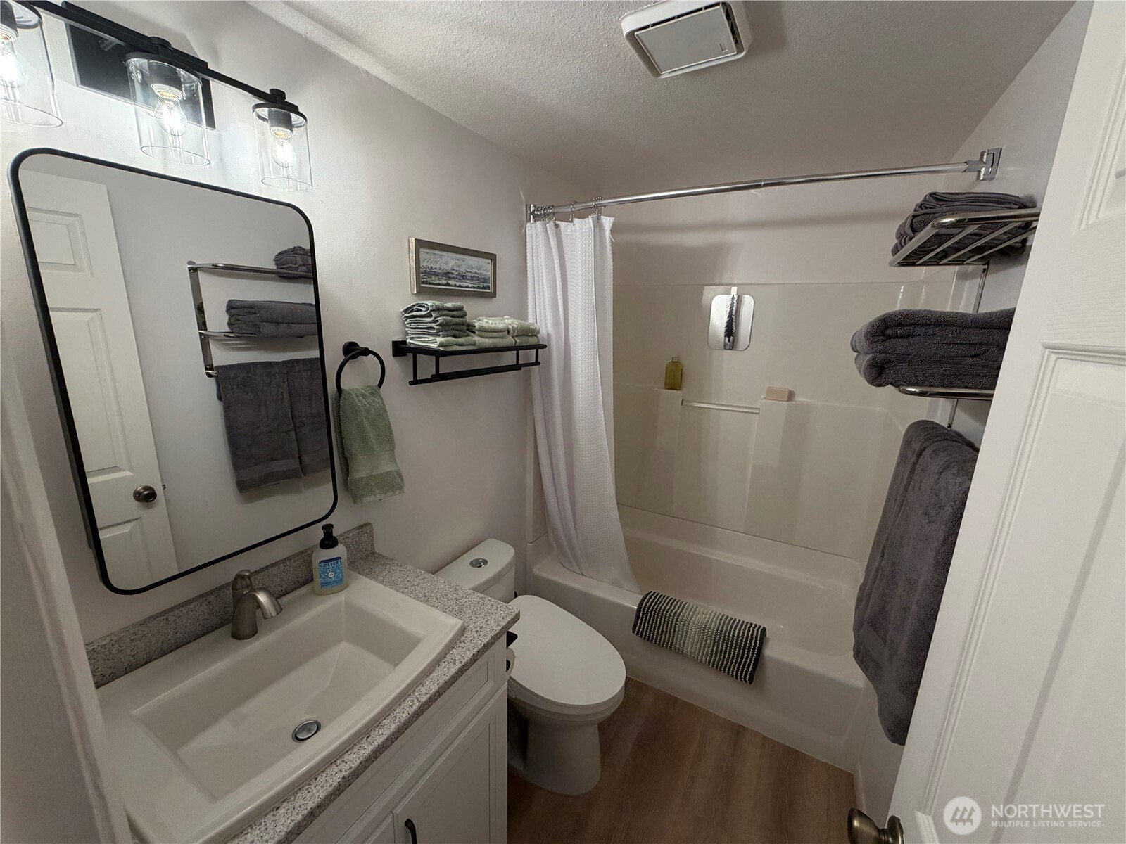 222 G L Shake Road Property Photo 19