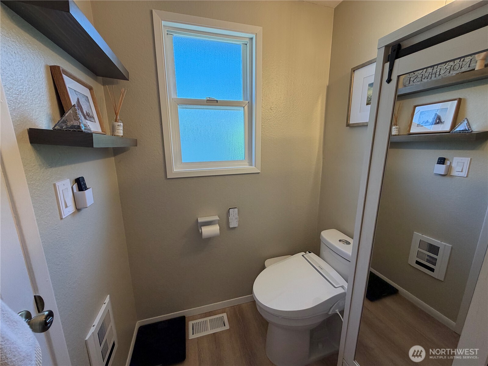 222 G L Shake Road Property Photo 24