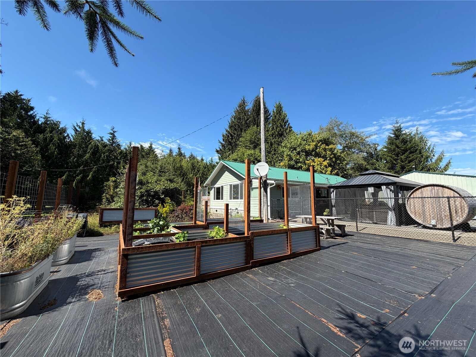 222 G L Shake Road Property Photo 33