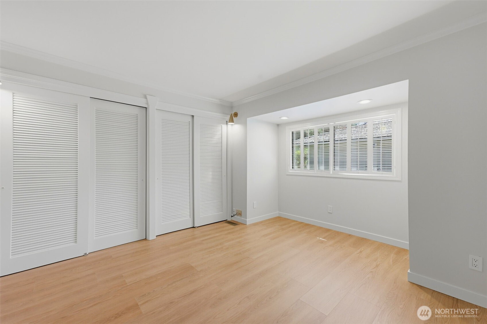 8522 43rd Street Property Photo 25