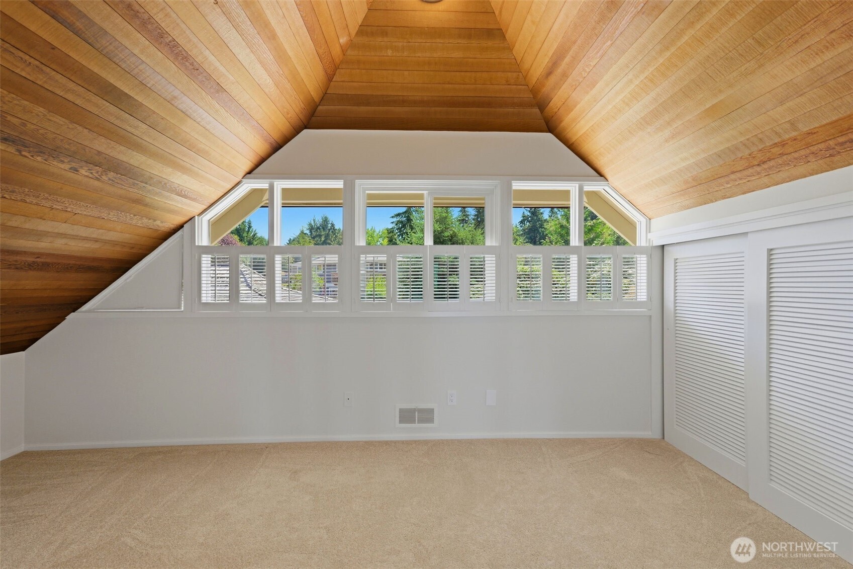8522 43rd Street Property Photo 35