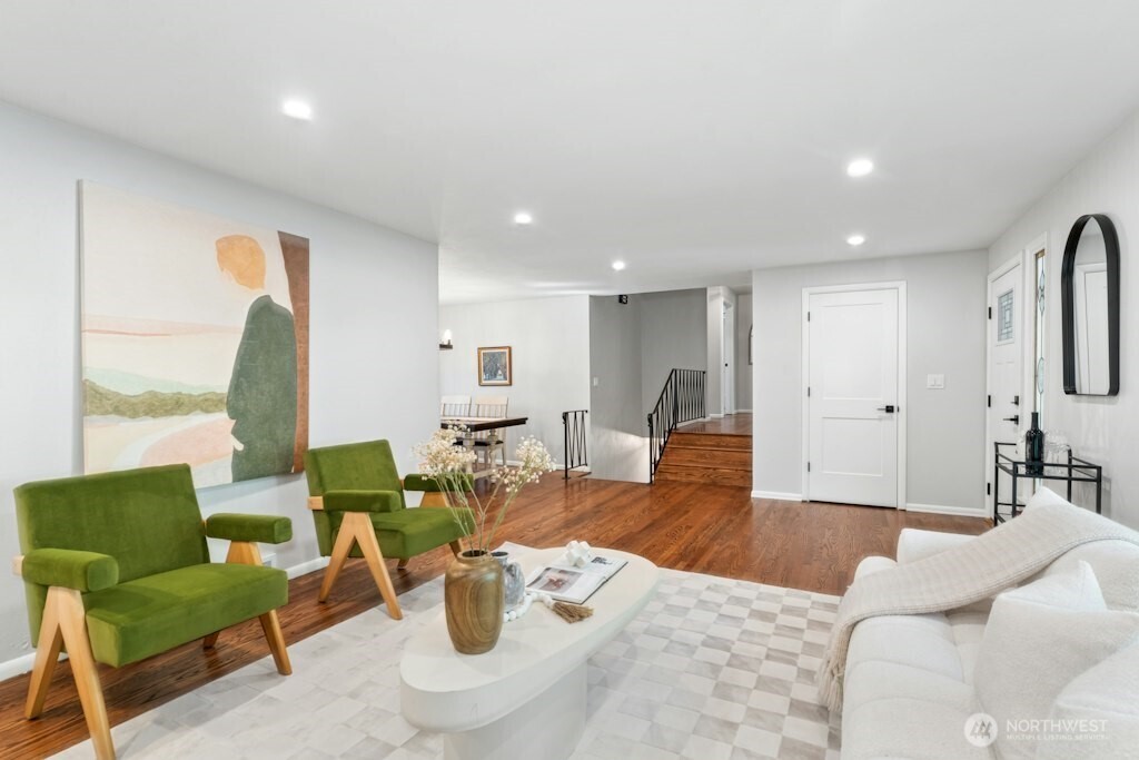 18989 Marine View Drive Property Photo 8