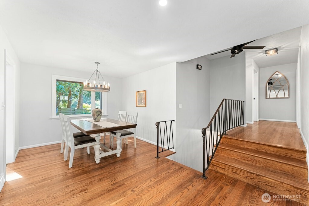 18989 Marine View Drive Property Photo 9