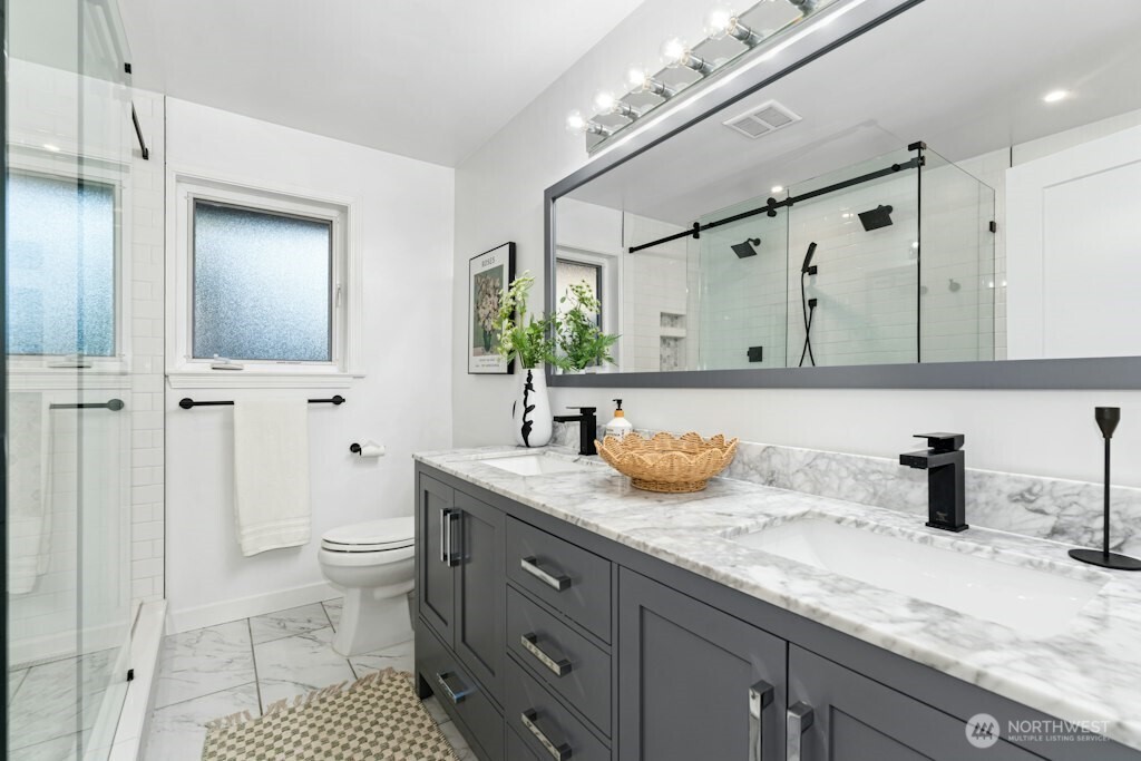 18989 Marine View Drive Property Photo 15