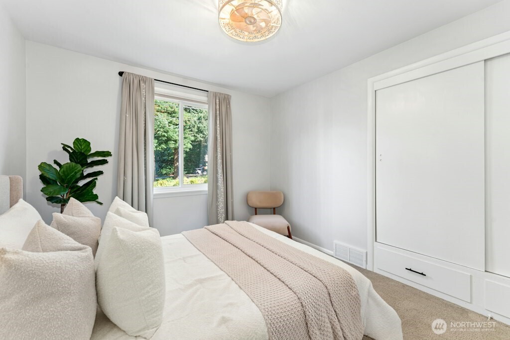 18989 Marine View Drive Property Photo 19