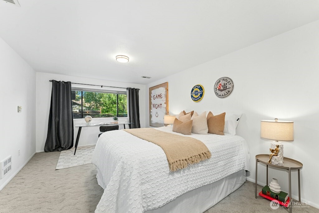 18989 Marine View Drive Property Photo 22