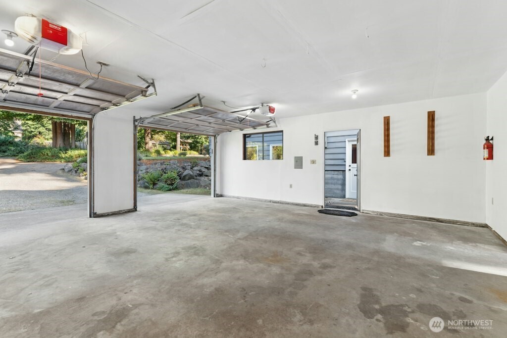 18989 Marine View Drive Property Photo 27