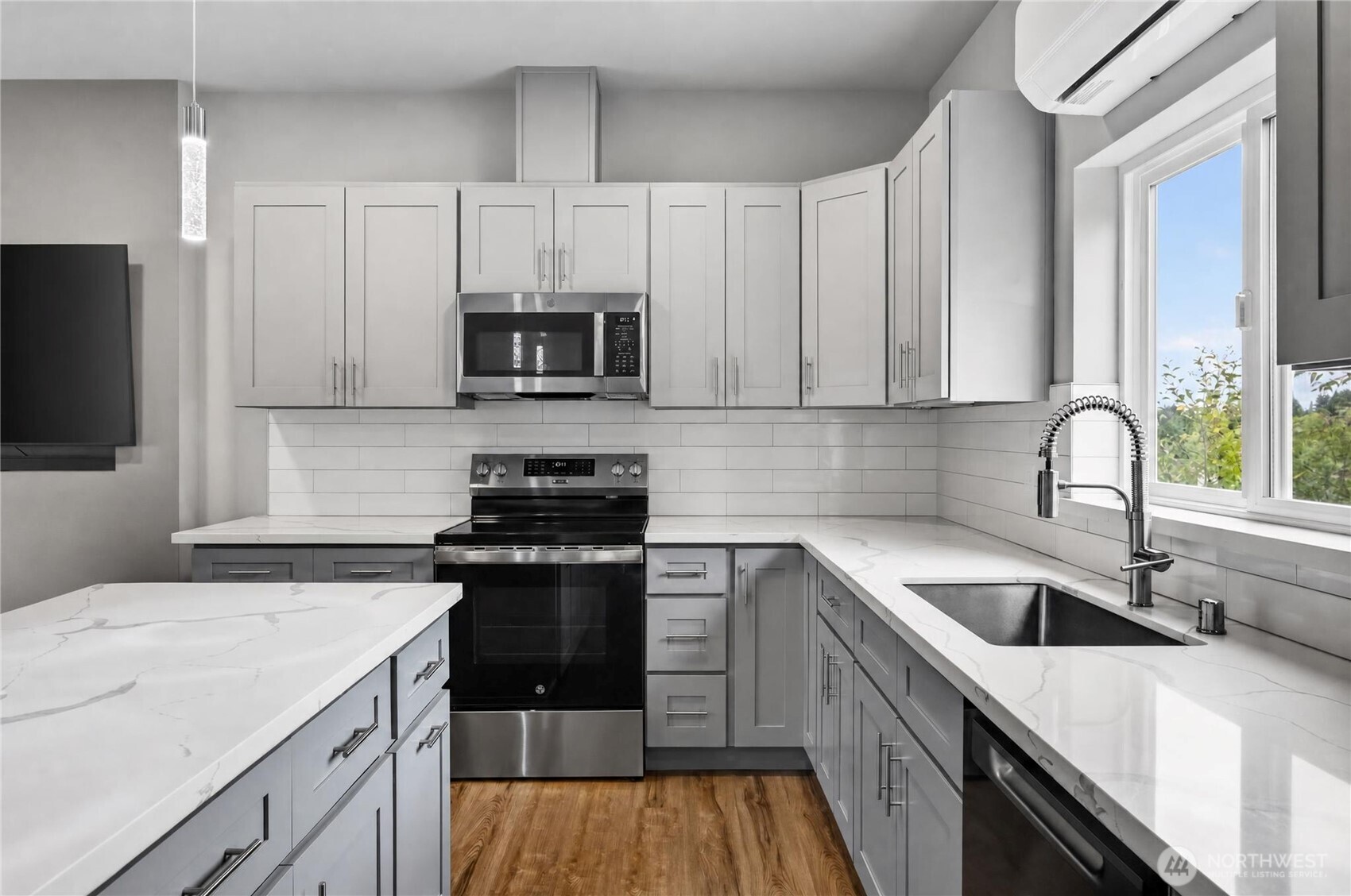 1806 25th Street Property Photo 4