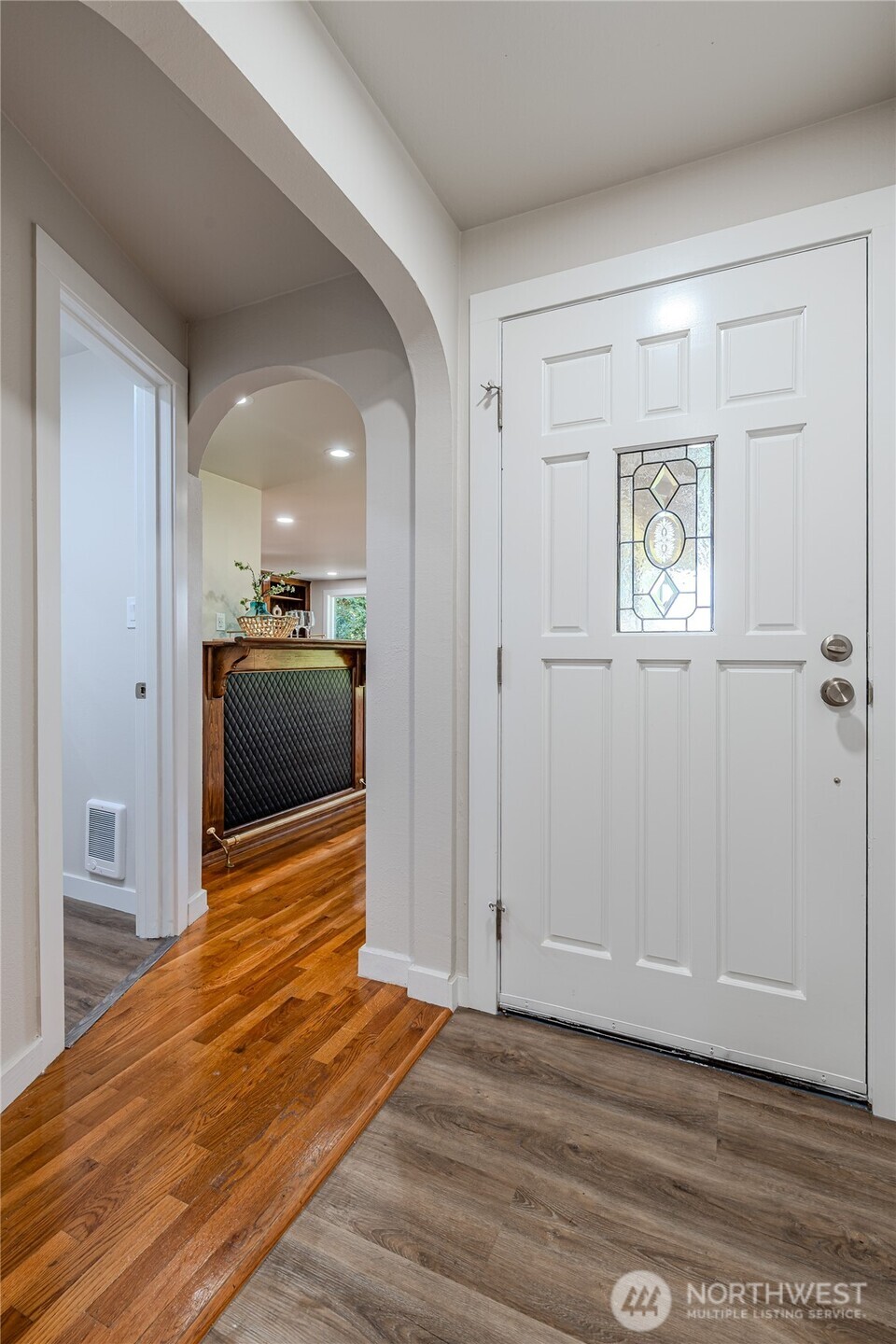 1121 Military Road Property Photo 3