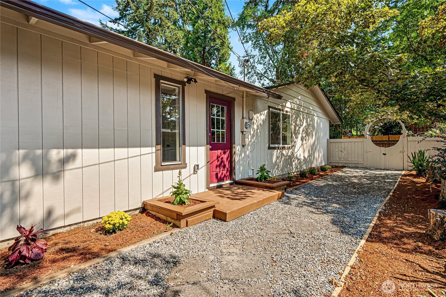 1121 Military Road Property Photo 28