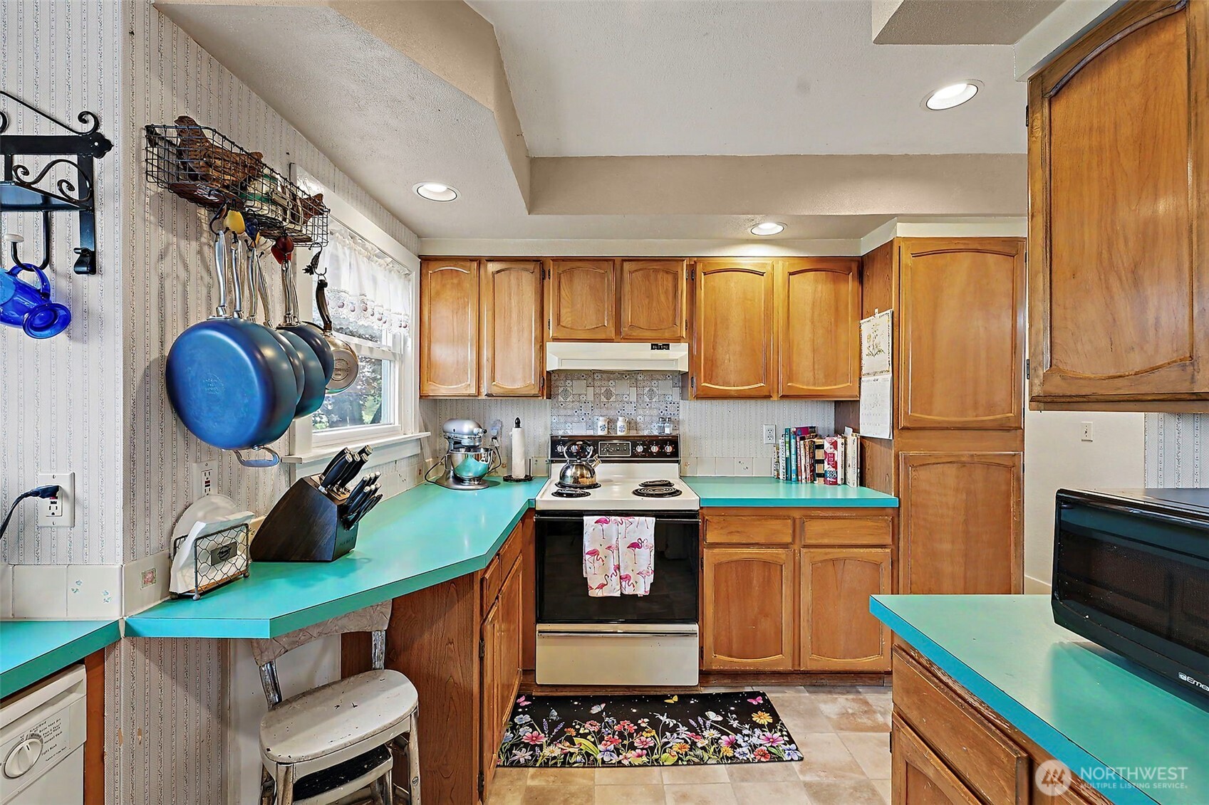 1019 E 32nd Street Property Photo 9