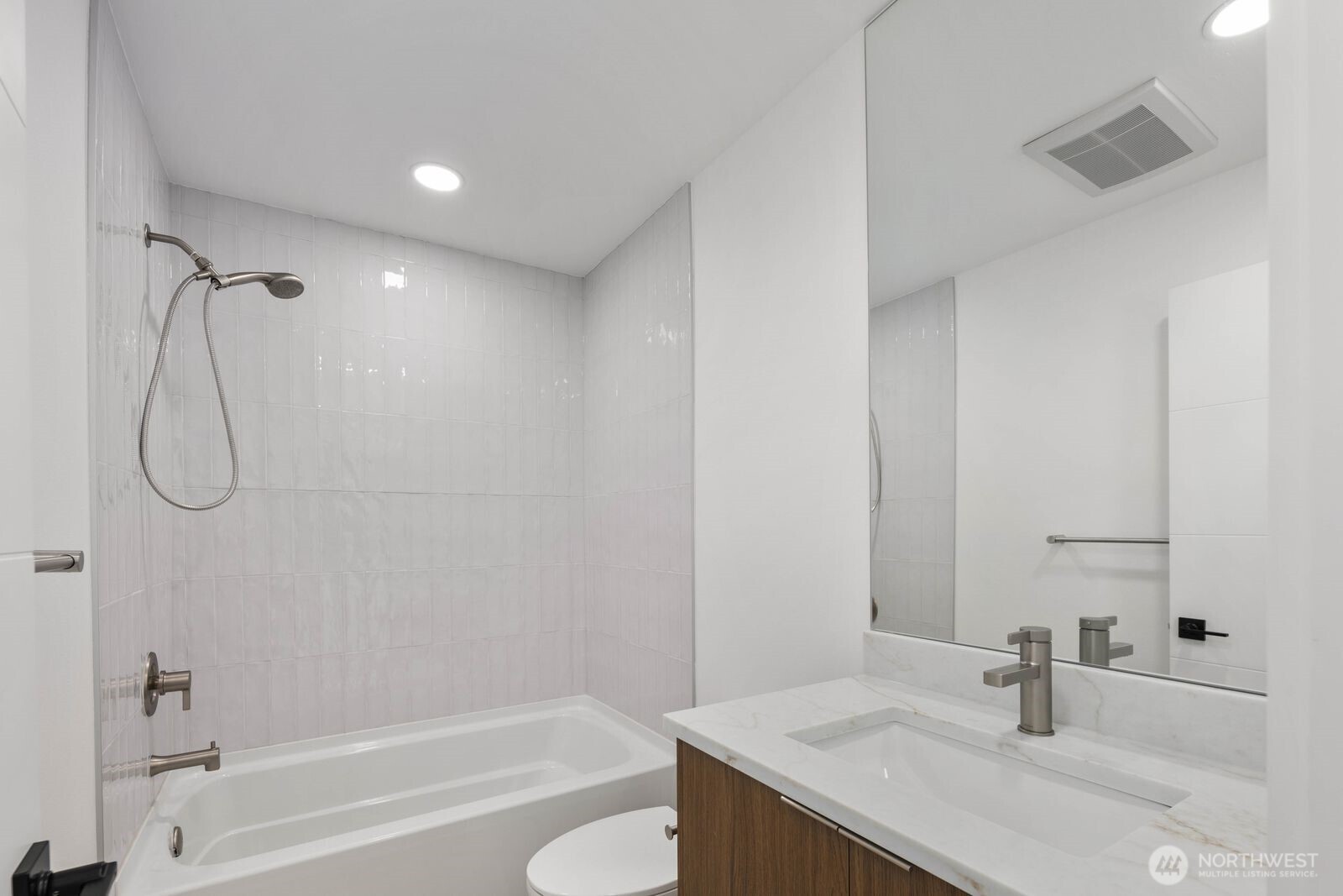 3945 S Morgan Street Property Photo 27