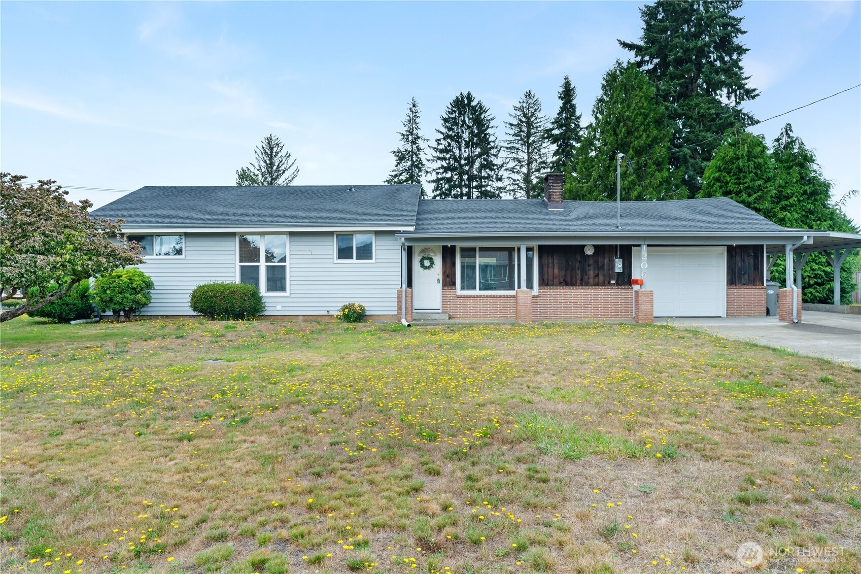 1206 E Park Avenue Property Photo 1