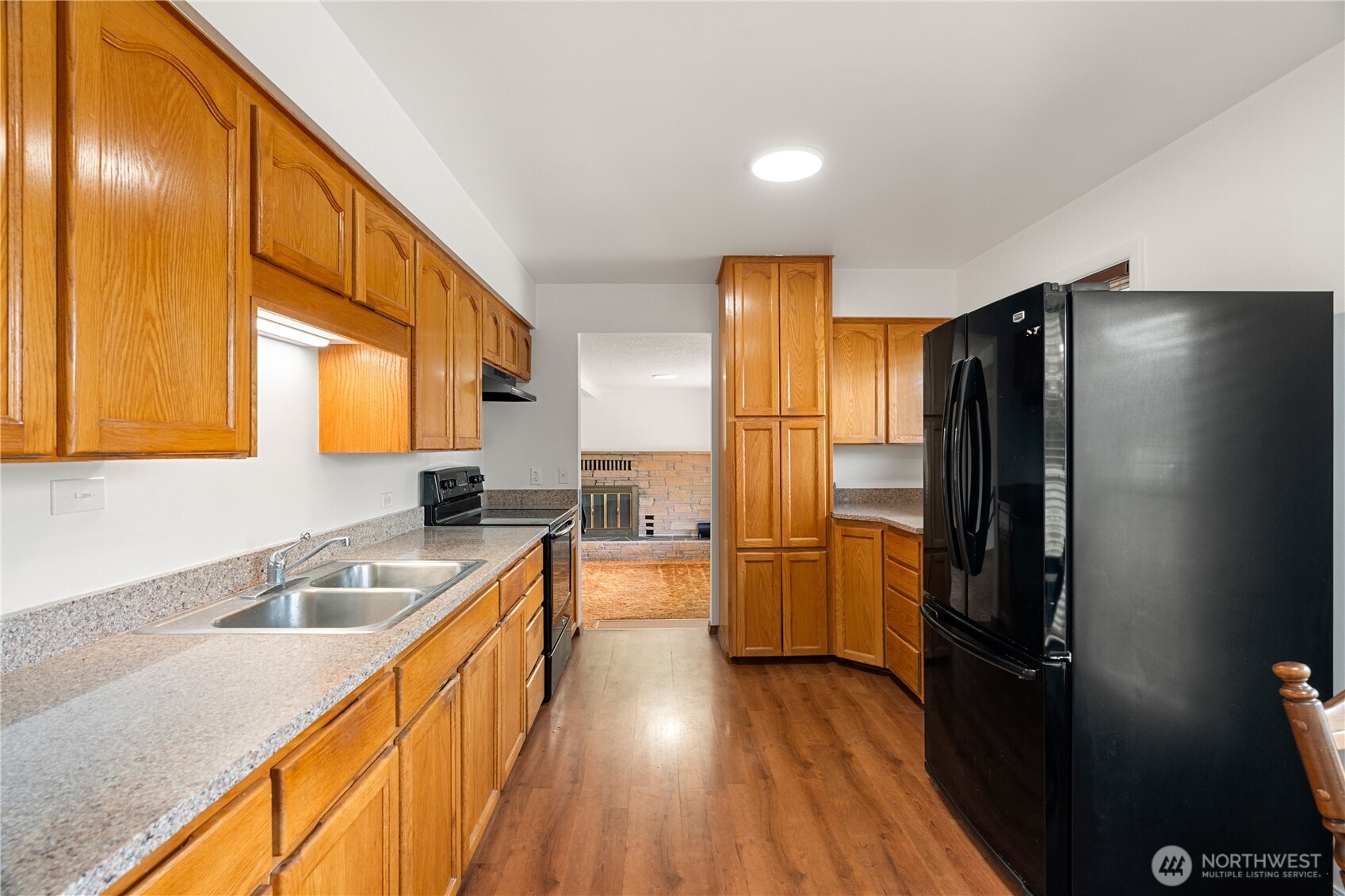 1206 E Park Avenue Property Photo 3