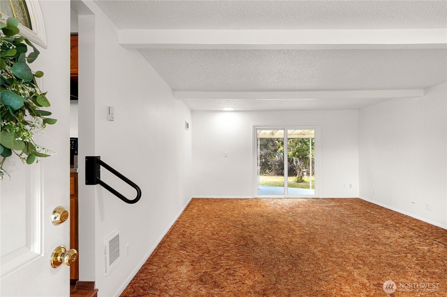 1206 E Park Avenue Property Photo 7