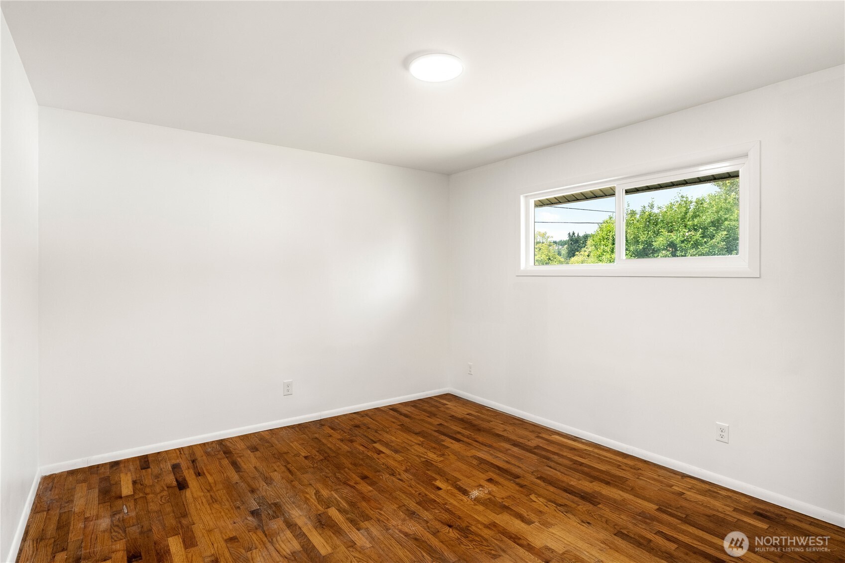 1206 E Park Avenue Property Photo 14