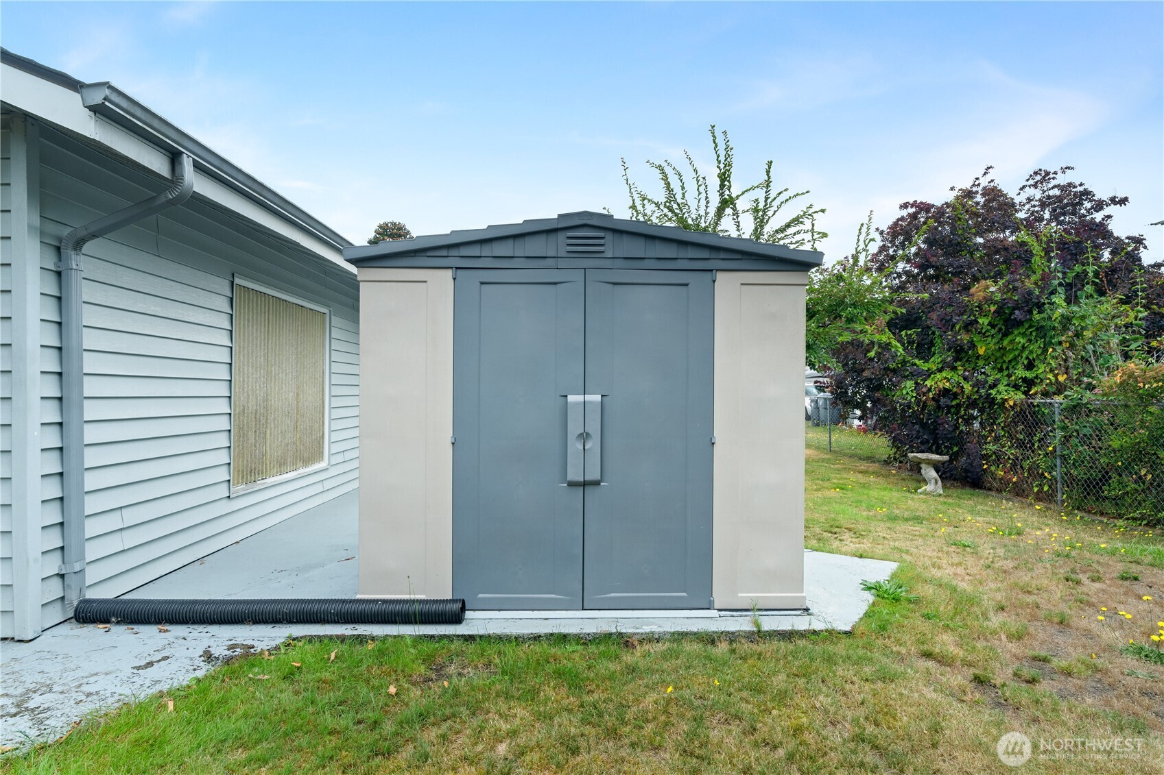 1206 E Park Avenue Property Photo 24