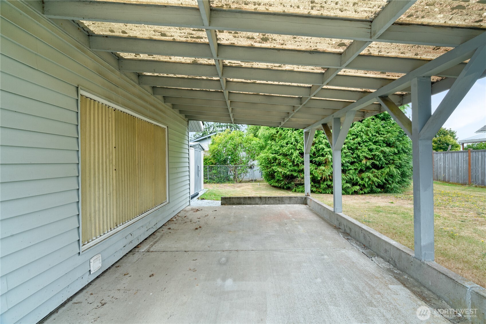 1206 E Park Avenue Property Photo 28