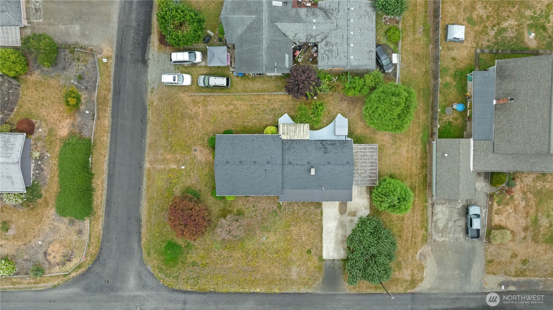 1206 E Park Avenue Property Photo 31