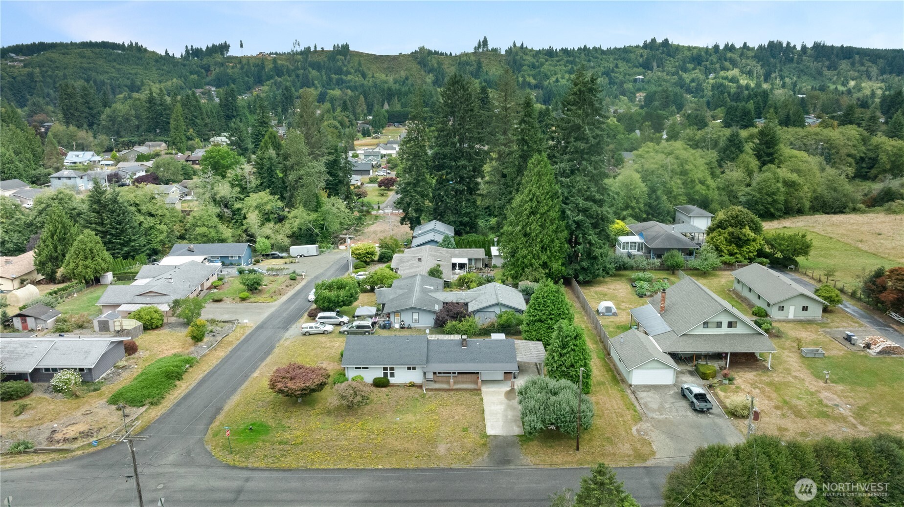 1206 E Park Avenue Property Photo 33