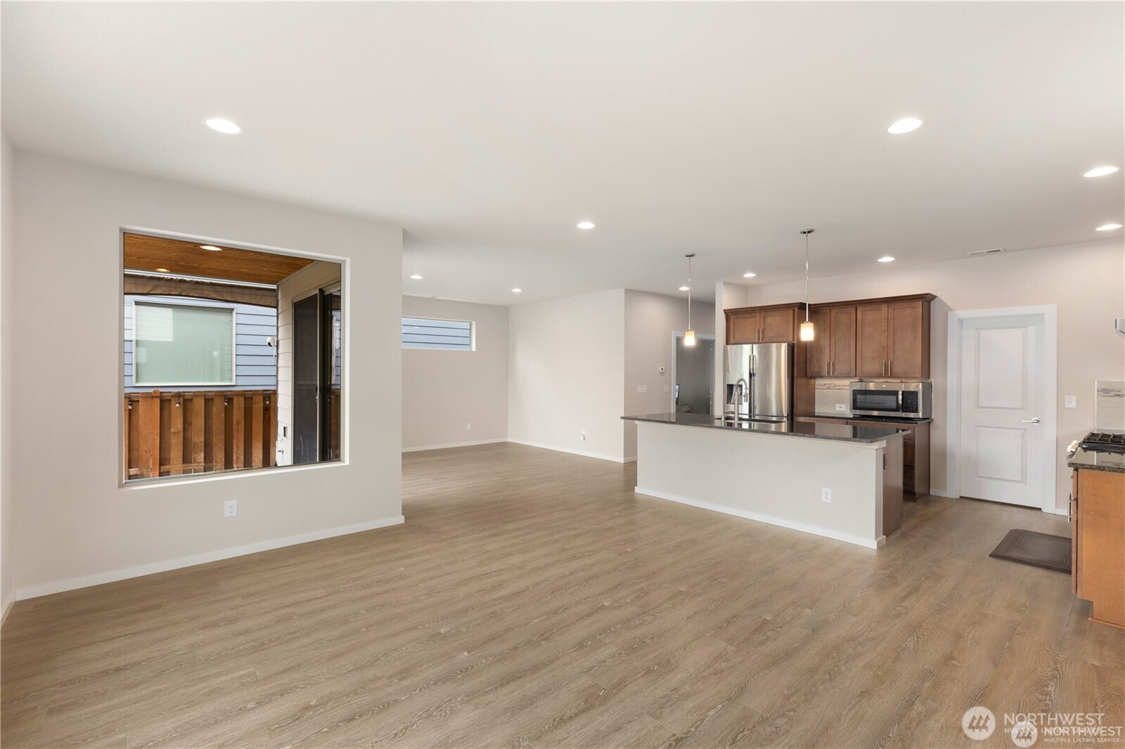 28226 226th Place Property Photo 11