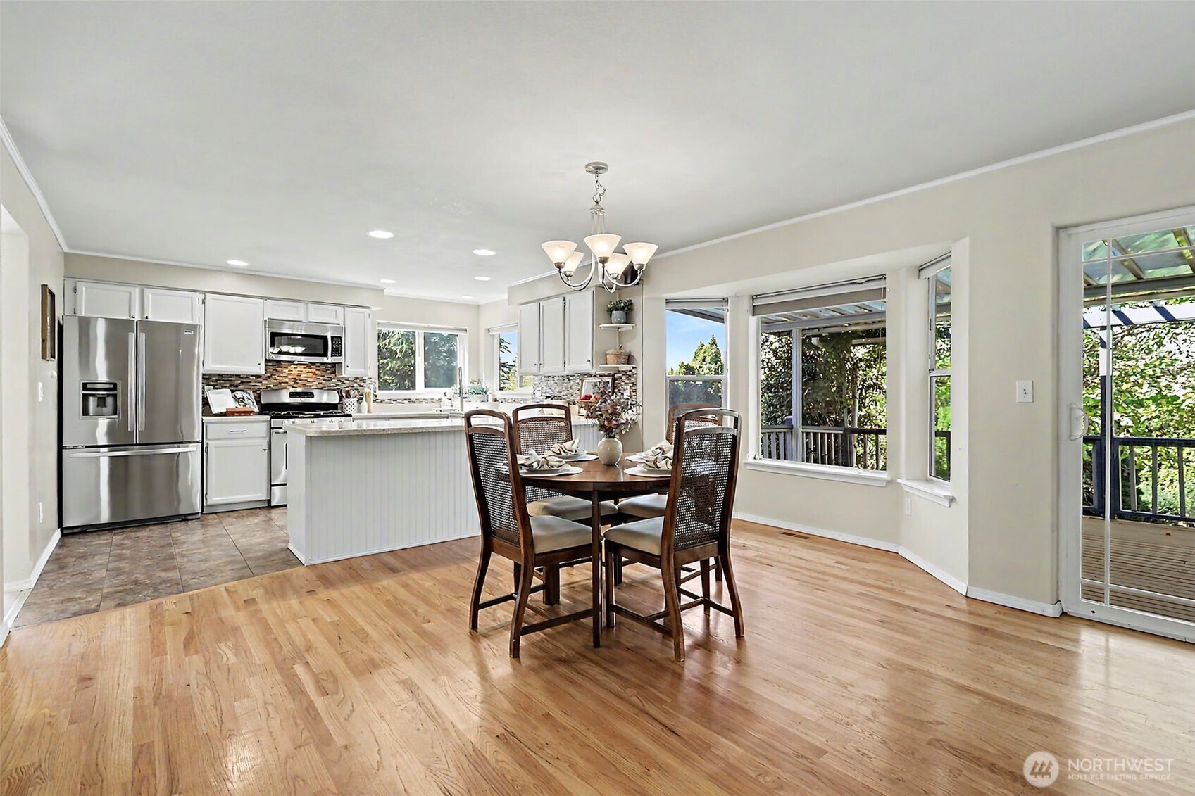719 Kensington Avenue Property Photo 8