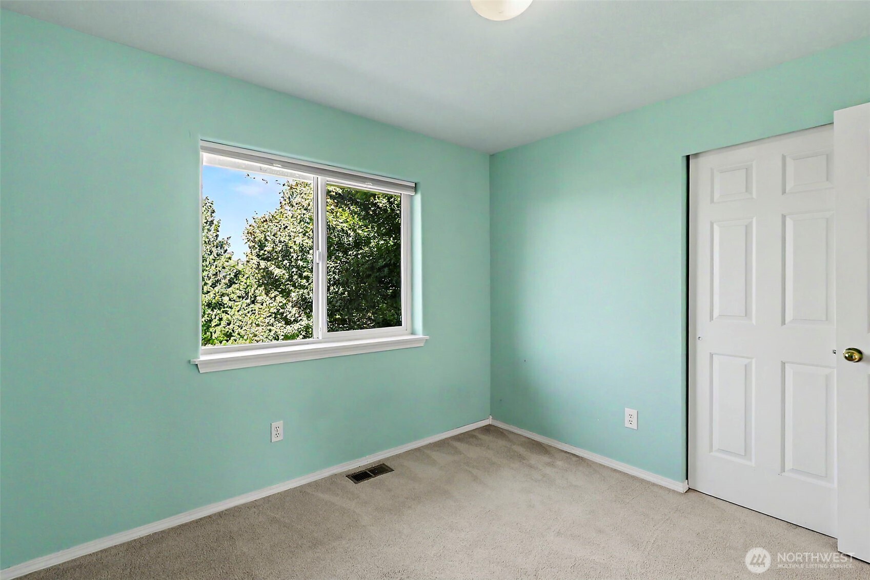 719 Kensington Avenue Property Photo 15