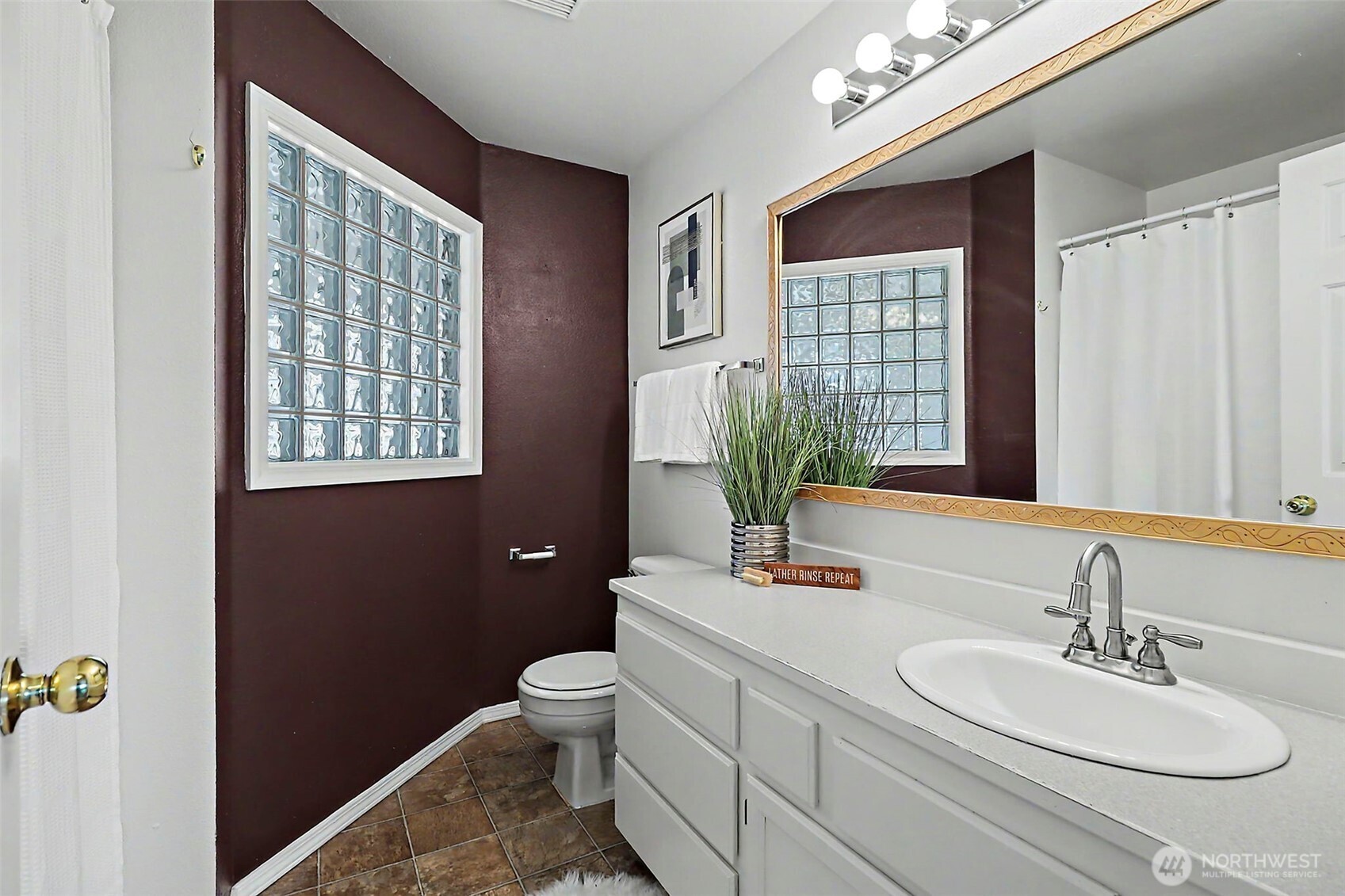 719 Kensington Avenue Property Photo 16