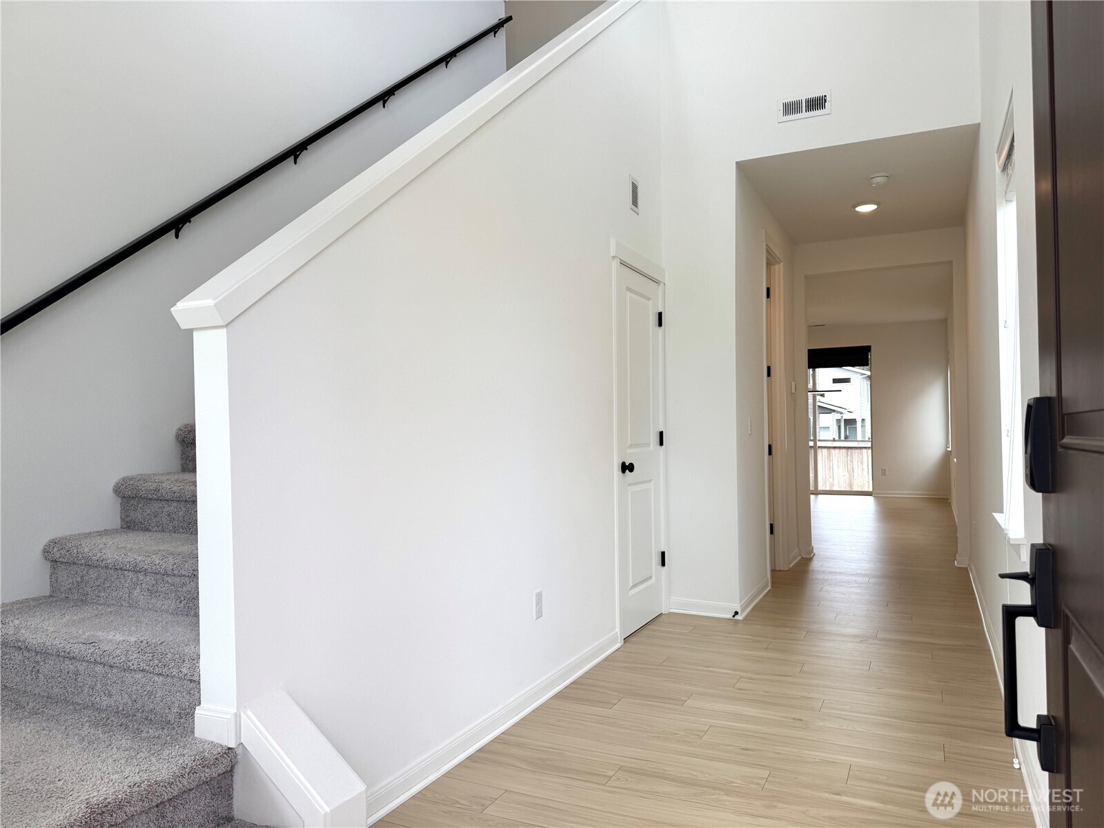 4687 Hibiscus Circle Property Photo 2