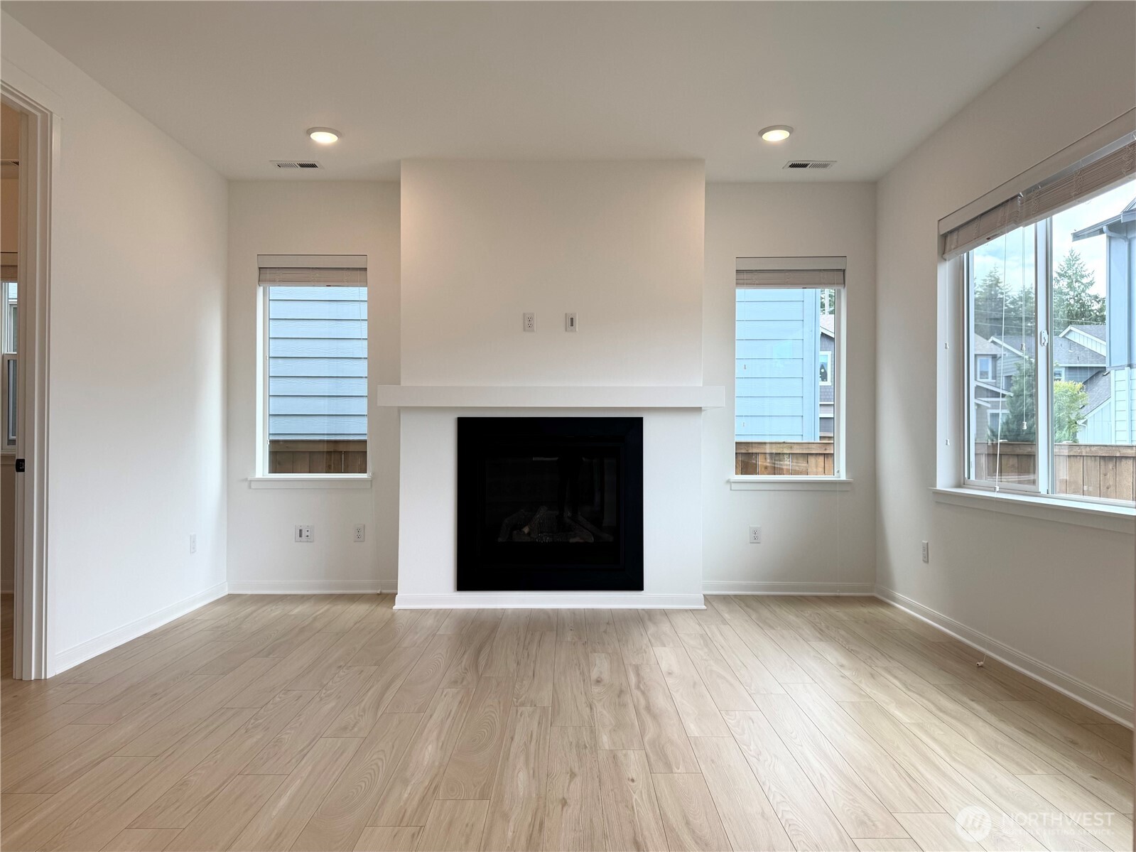 4687 Hibiscus Circle Property Photo 8
