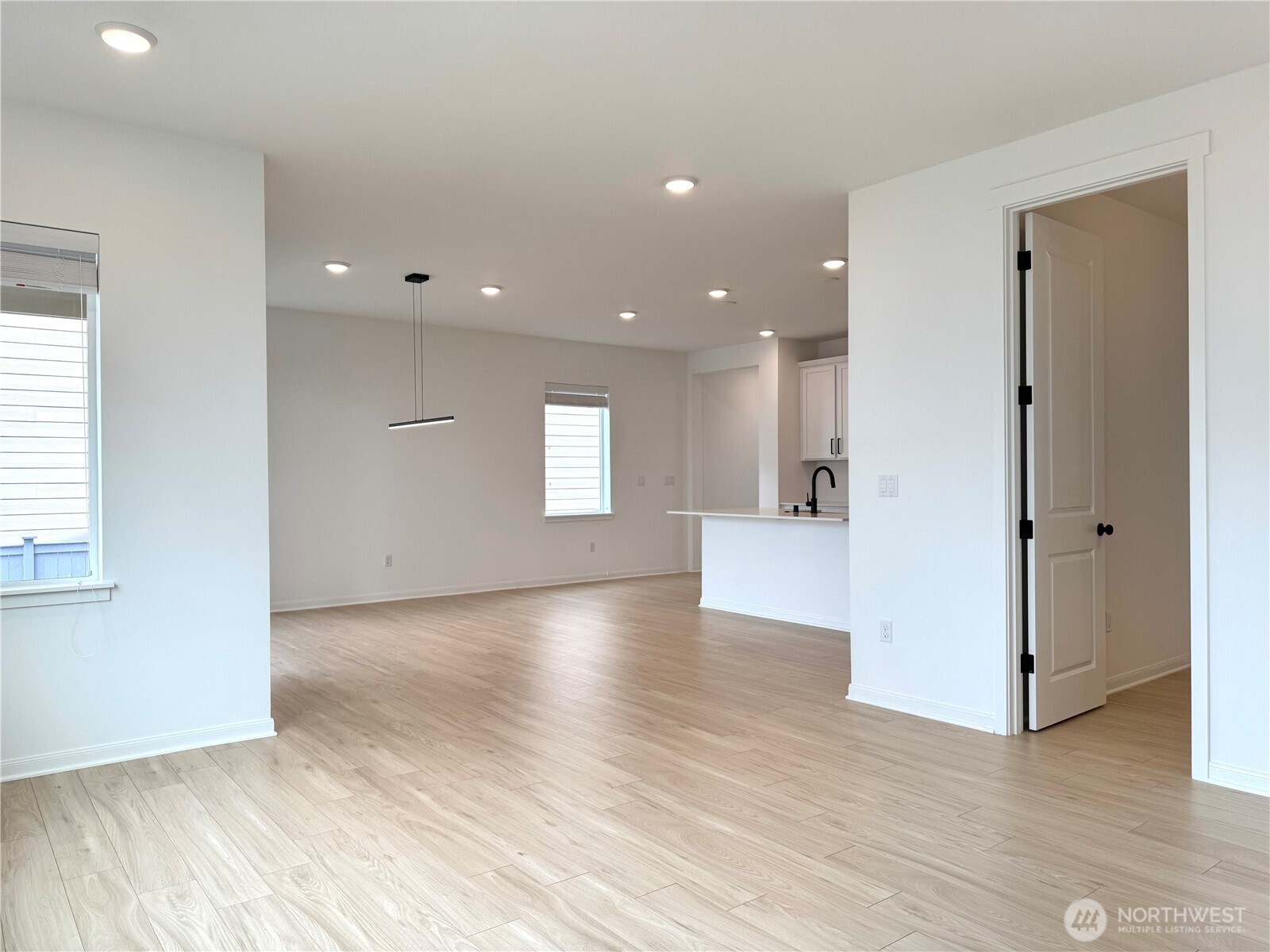 4687 Hibiscus Circle Property Photo 9