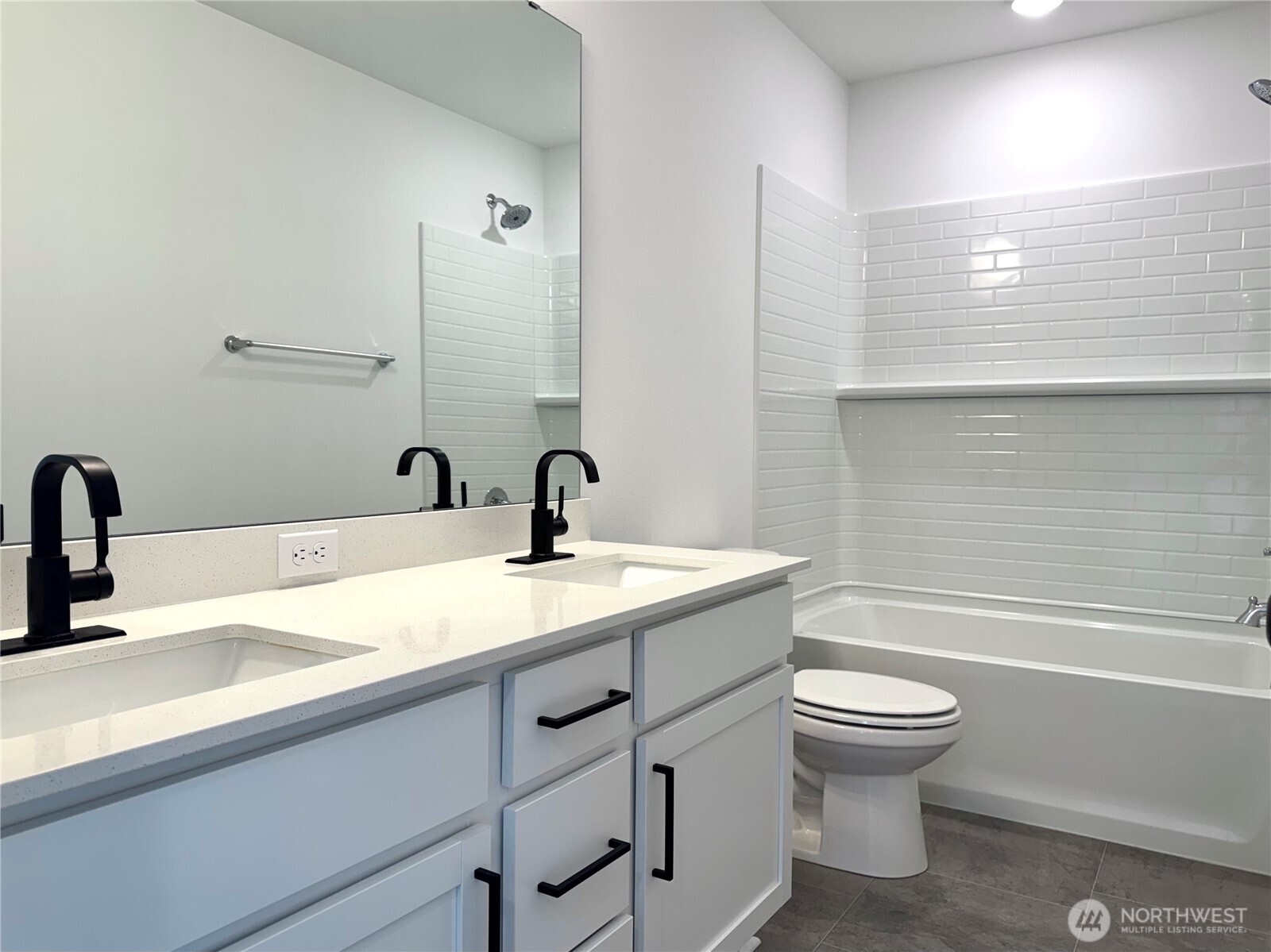 4687 Hibiscus Circle Property Photo 24