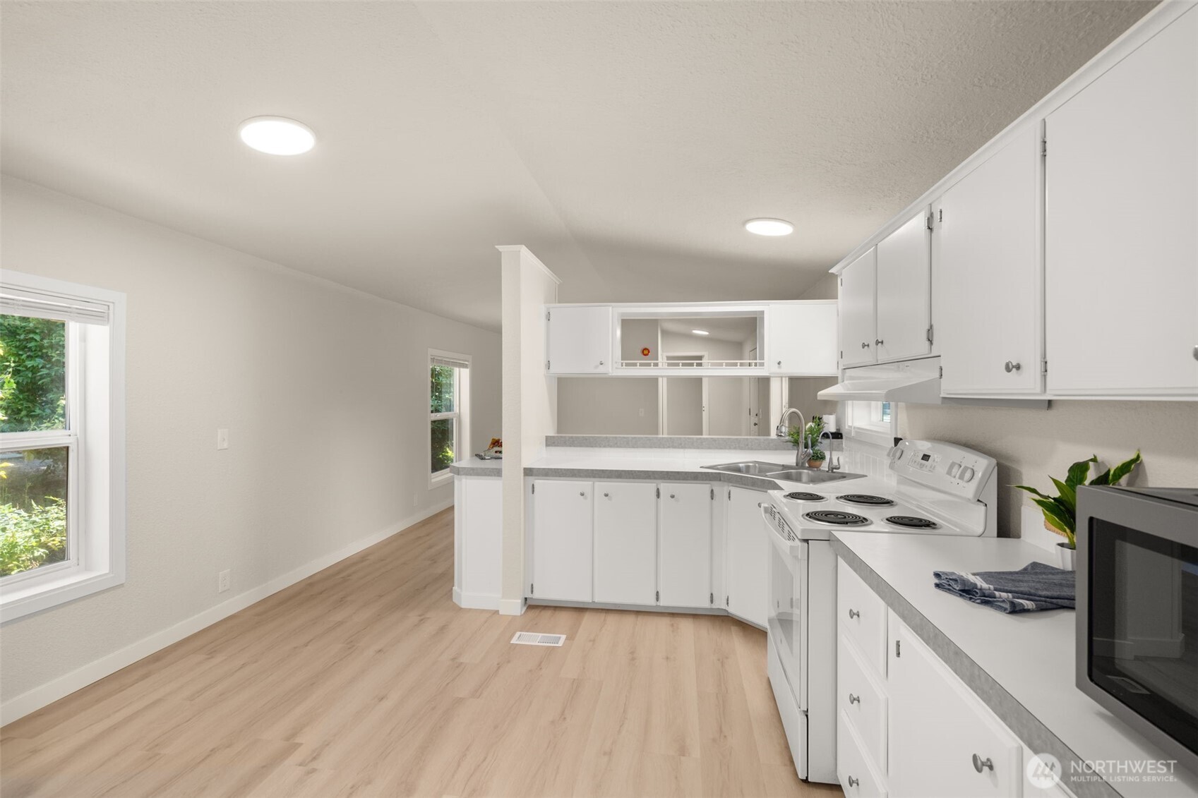 380 E Panorama Drive Property Photo 13