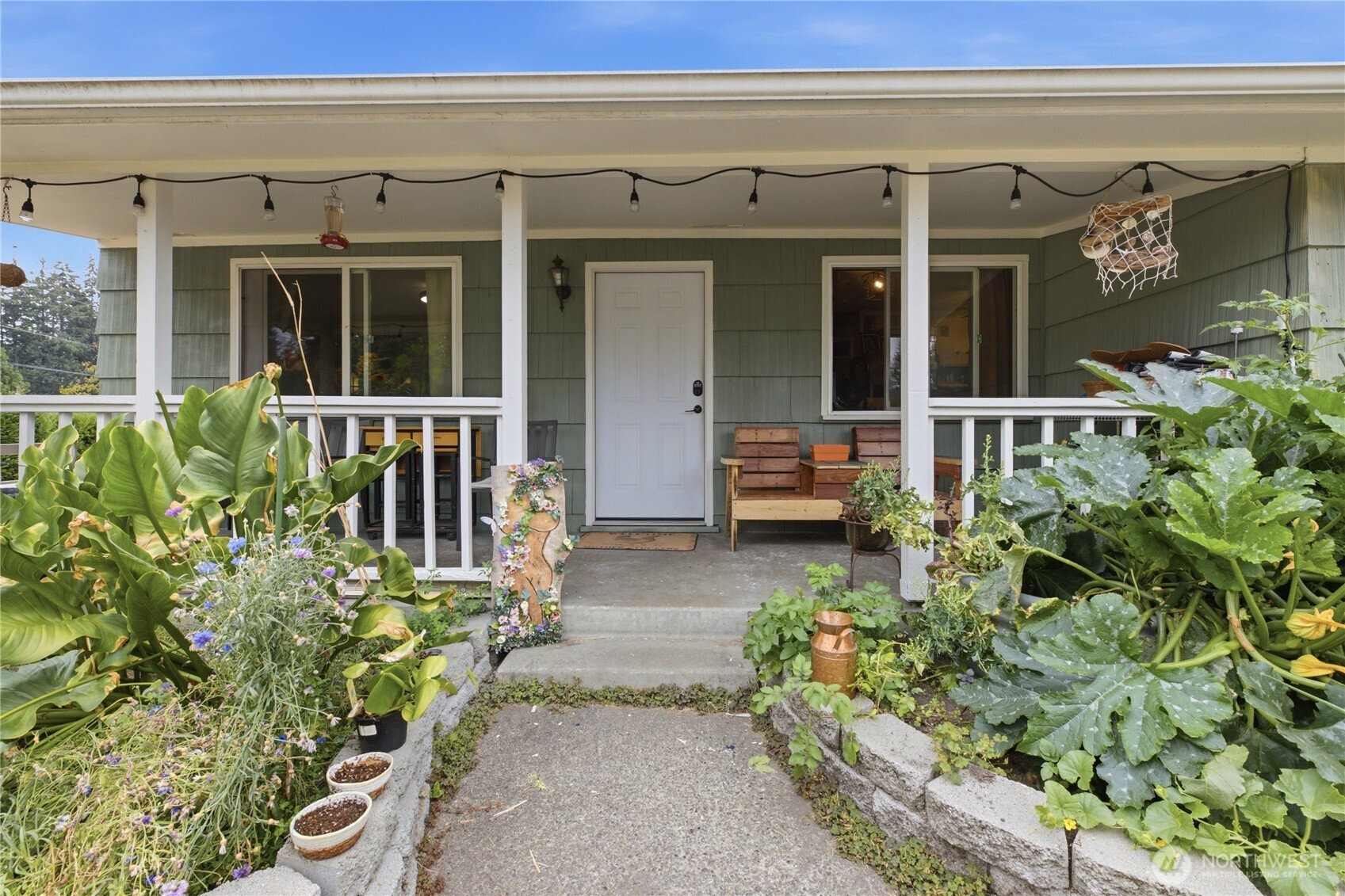 16001 Park Avenue Property Photo 2
