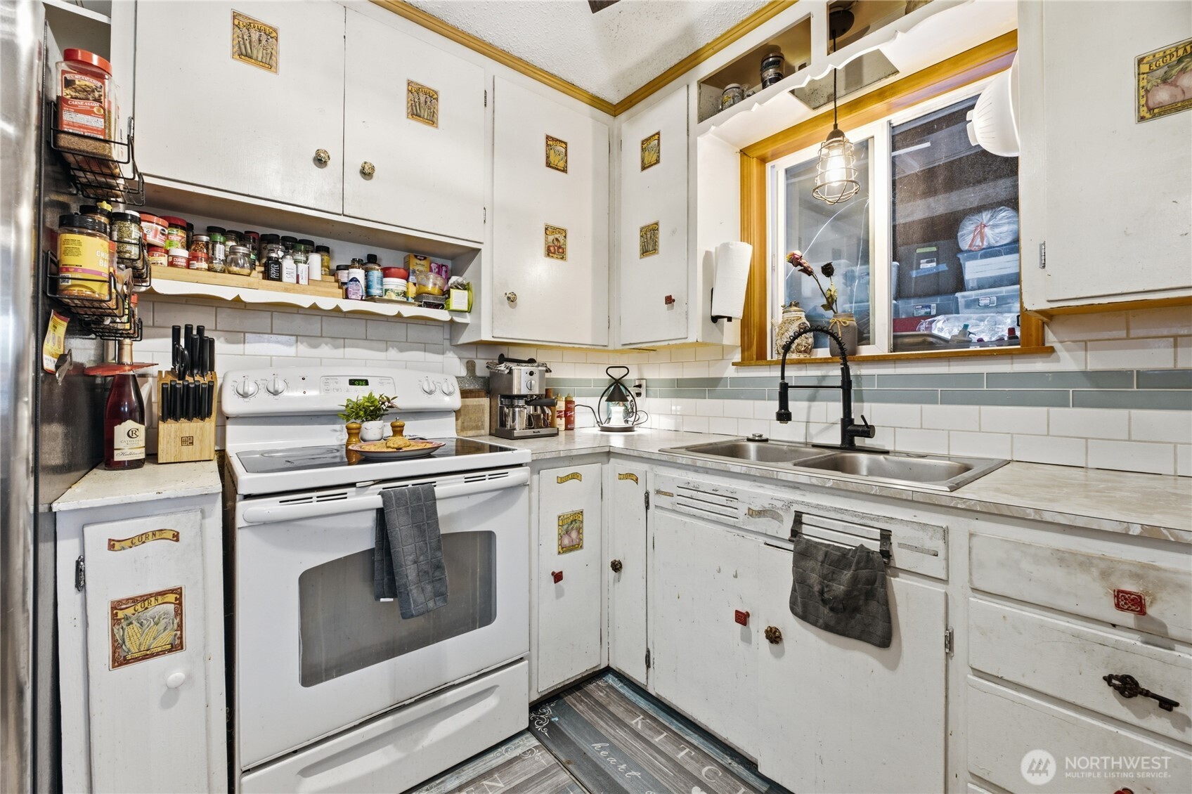 16001 Park Avenue Property Photo 8