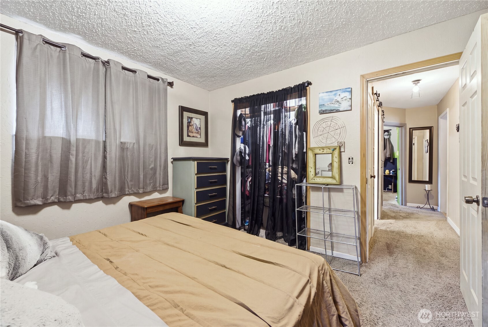 16001 Park Avenue Property Photo 16