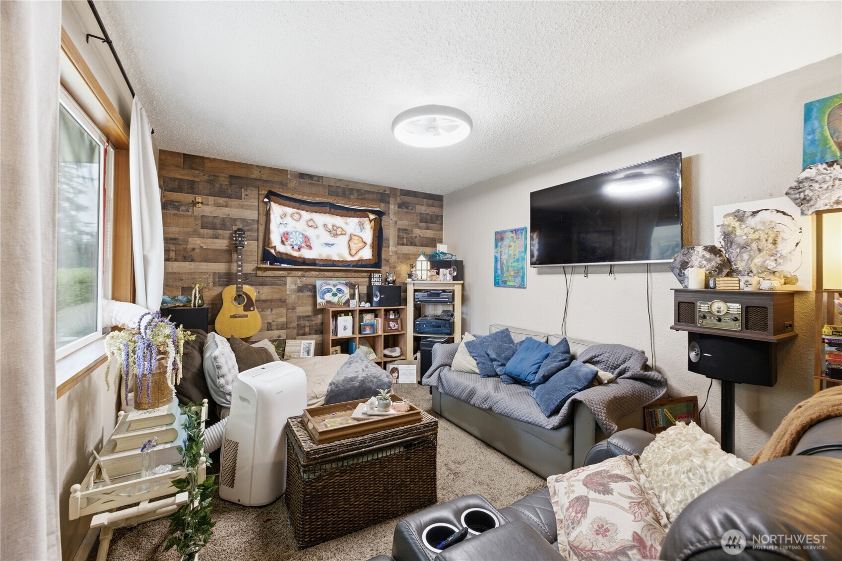 16001 Park Avenue Property Photo 17
