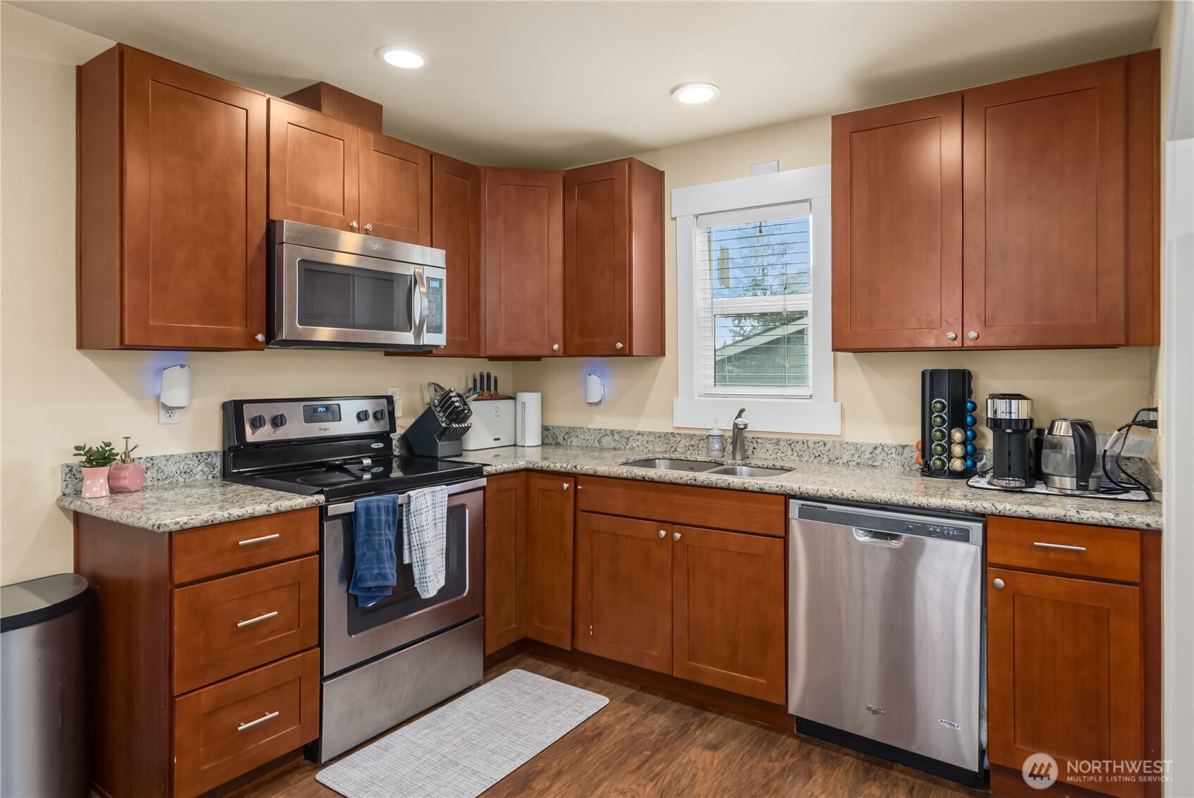 311 Judson Street Property Photo 8