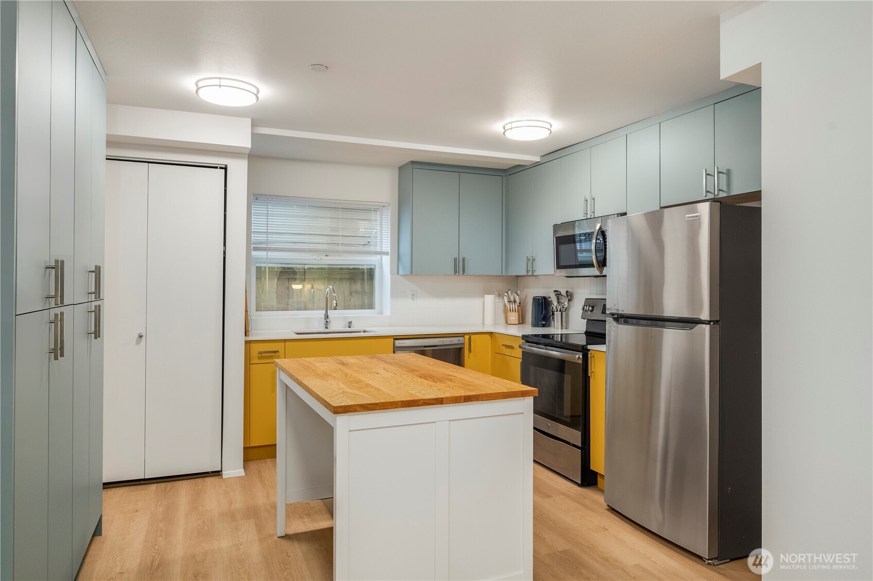 5612 C Roosevelt Way Property Photo 8