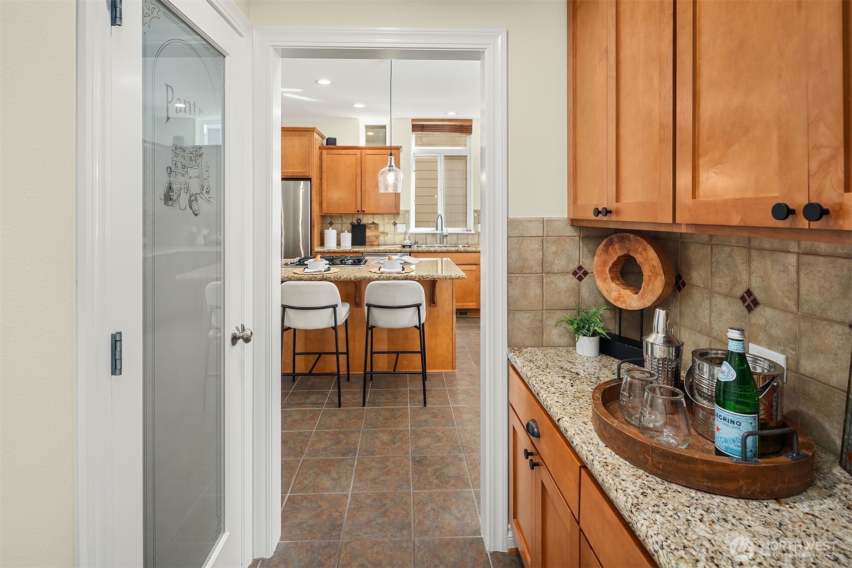 6910 Pinehurst Avenue Property Photo 20