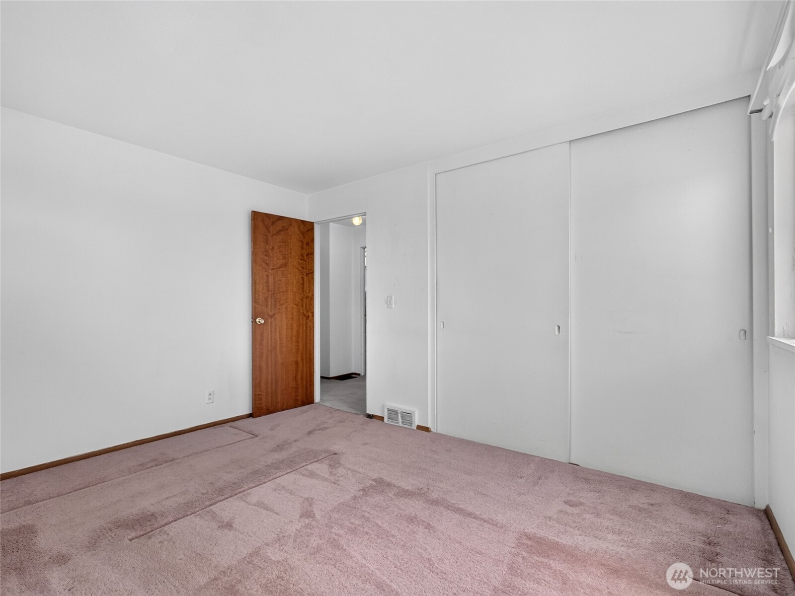 3011 E Pine Street Property Photo 13