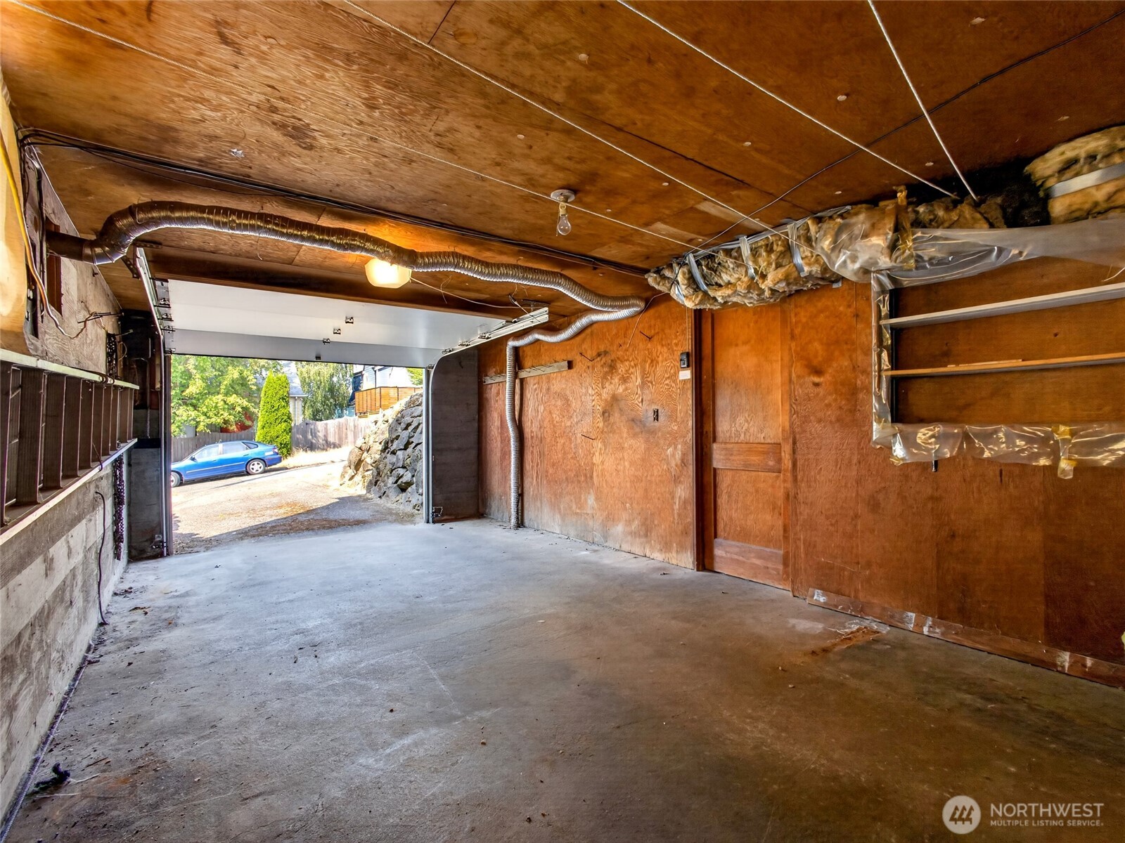 3011 E Pine Street Property Photo 17